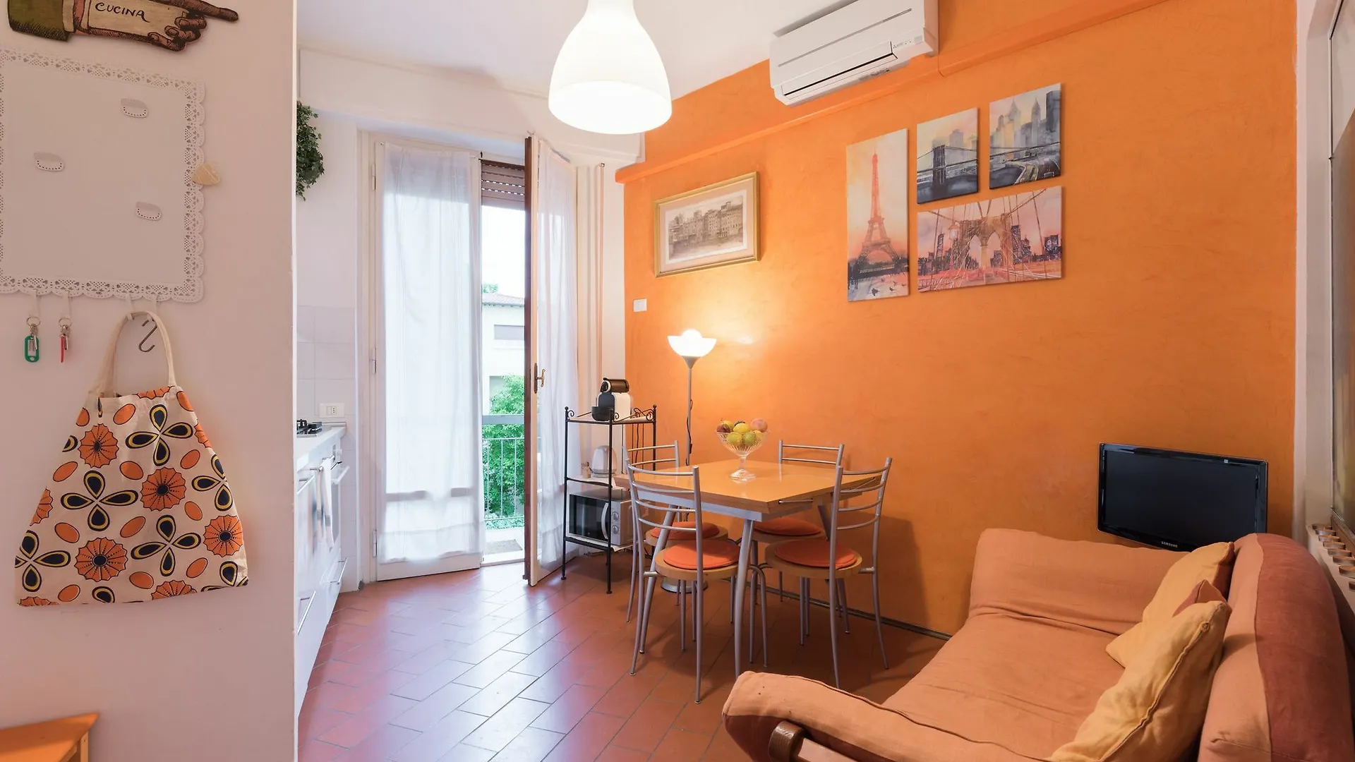 Roommo Savonarola Florence Apartment